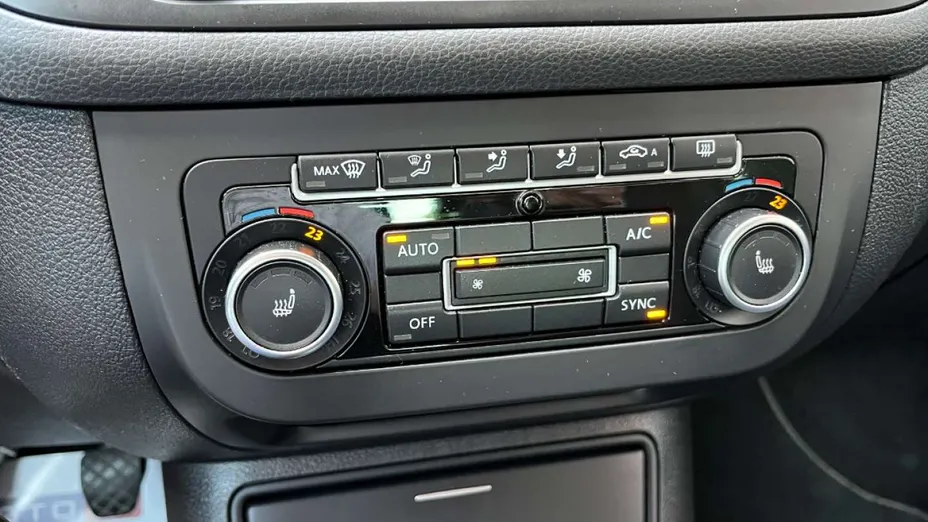 VOLKSWAGEN Golf Plus -