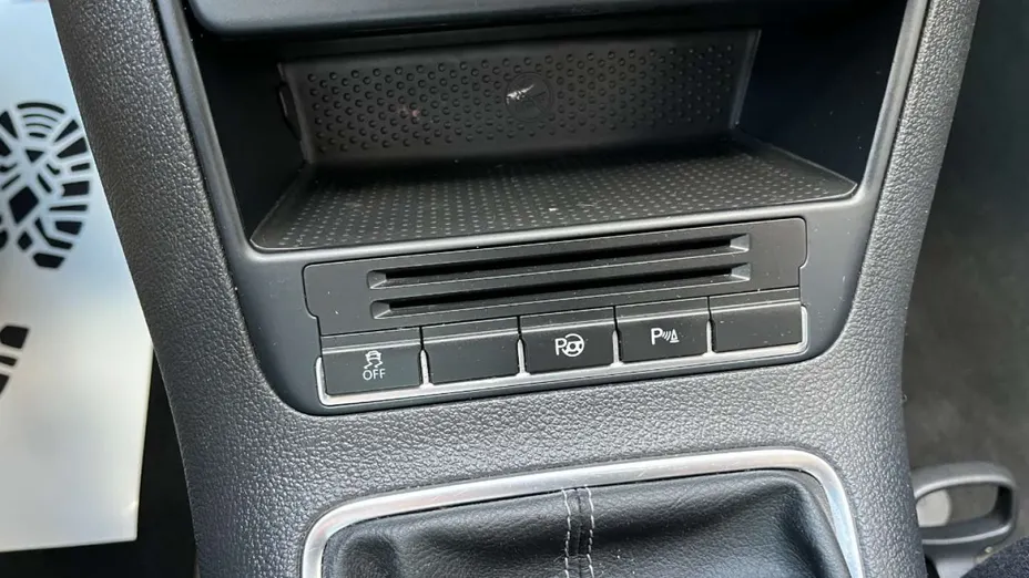 VOLKSWAGEN Golf Plus -