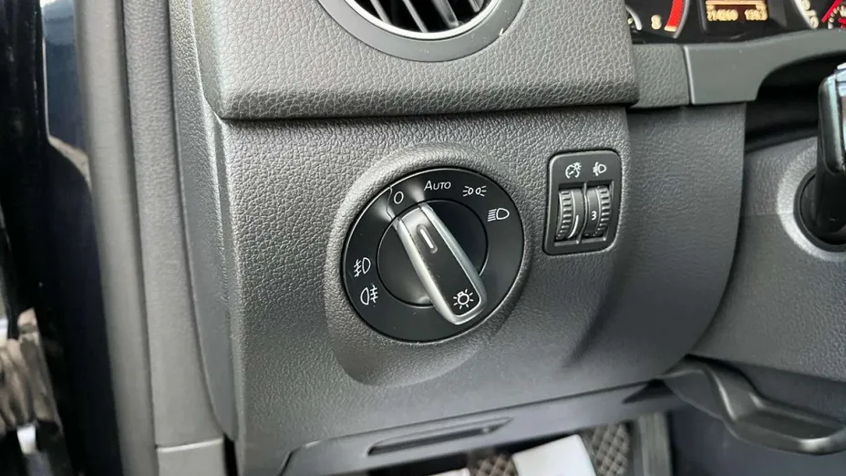 VOLKSWAGEN Golf Plus -