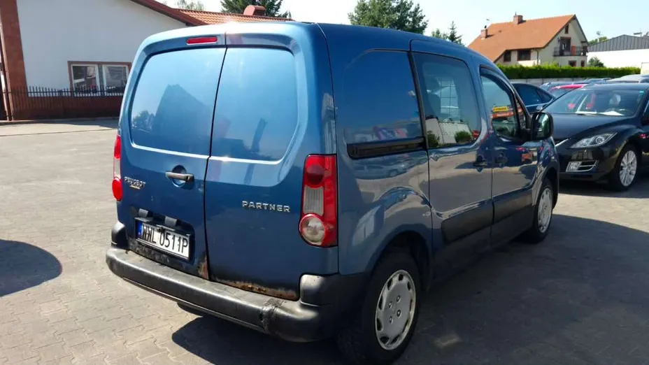 PEUGEOT Partner -