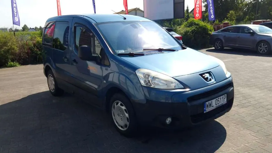PEUGEOT Partner -