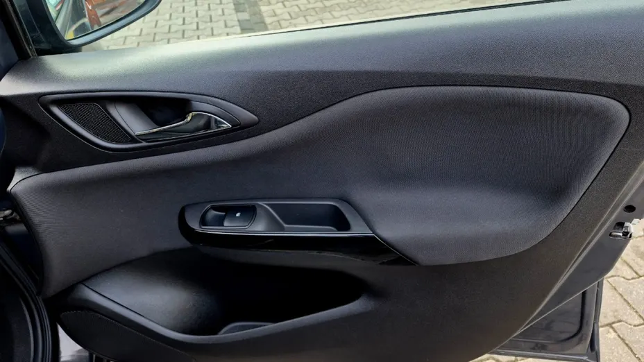 OPEL Corsa -