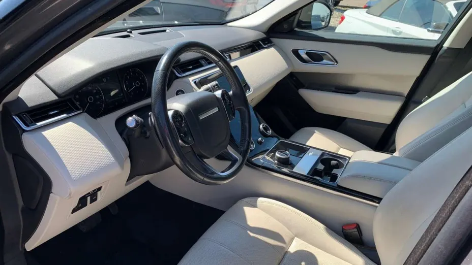 LAND ROVER Range Rover Velar -