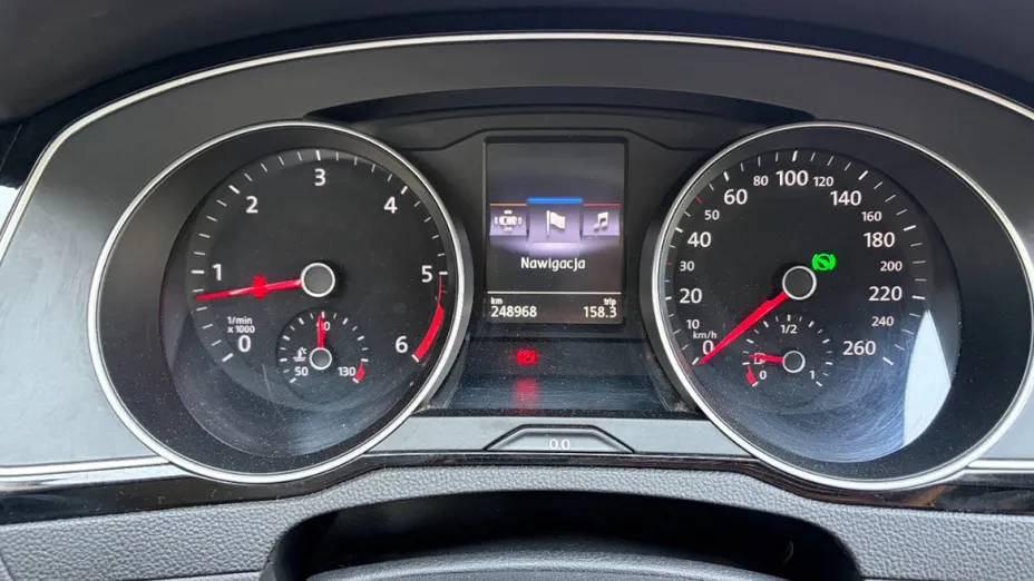 VOLKSWAGEN Passat -