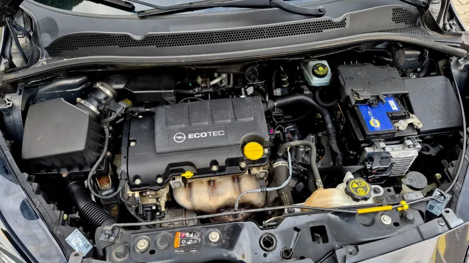 OPEL Corsa -