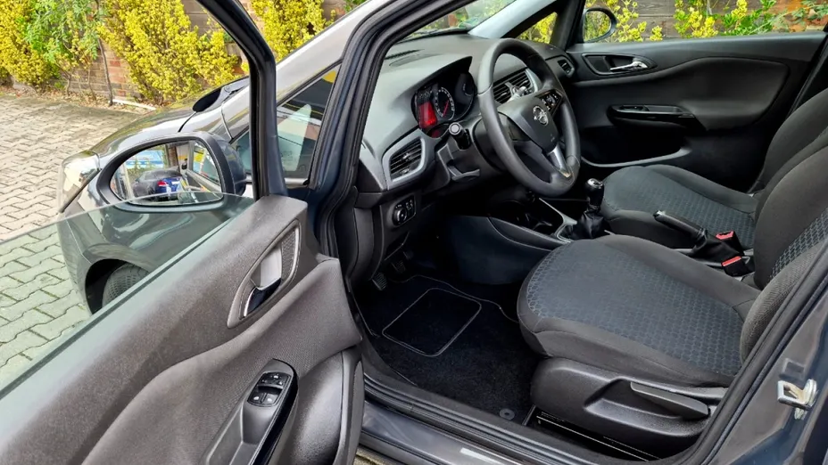 OPEL Corsa -