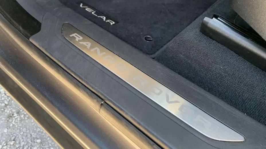 LAND ROVER Range Rover Velar -