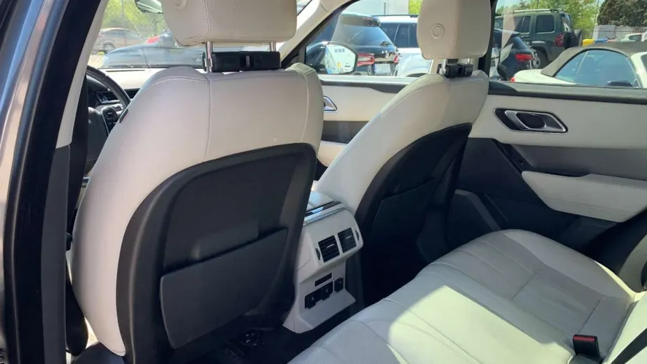 LAND ROVER Range Rover Velar -