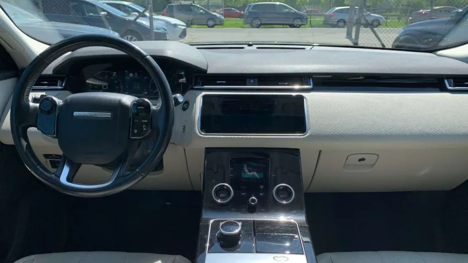 LAND ROVER Range Rover Velar -