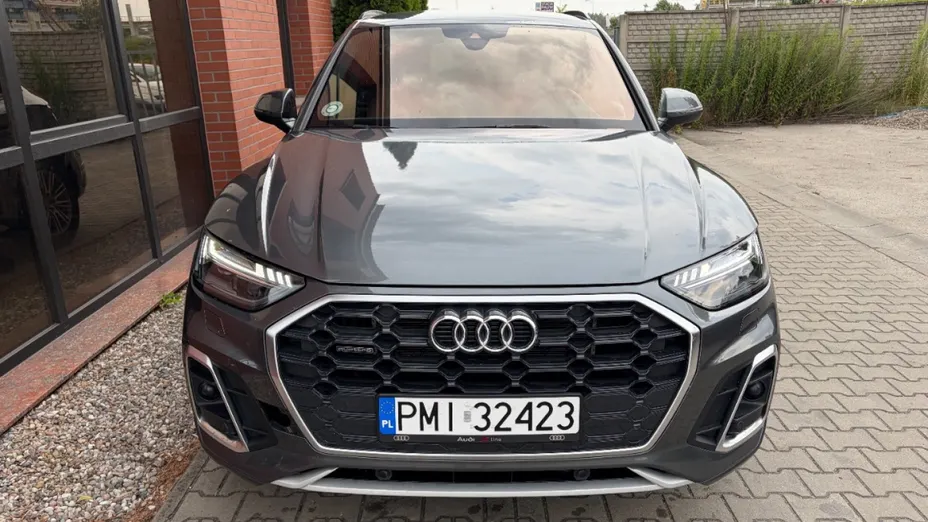 AUDI Q5 -