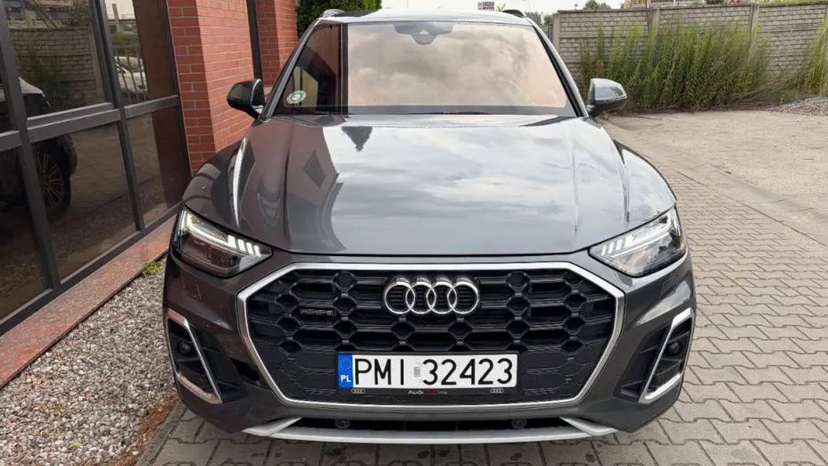 AUDI Q5 -