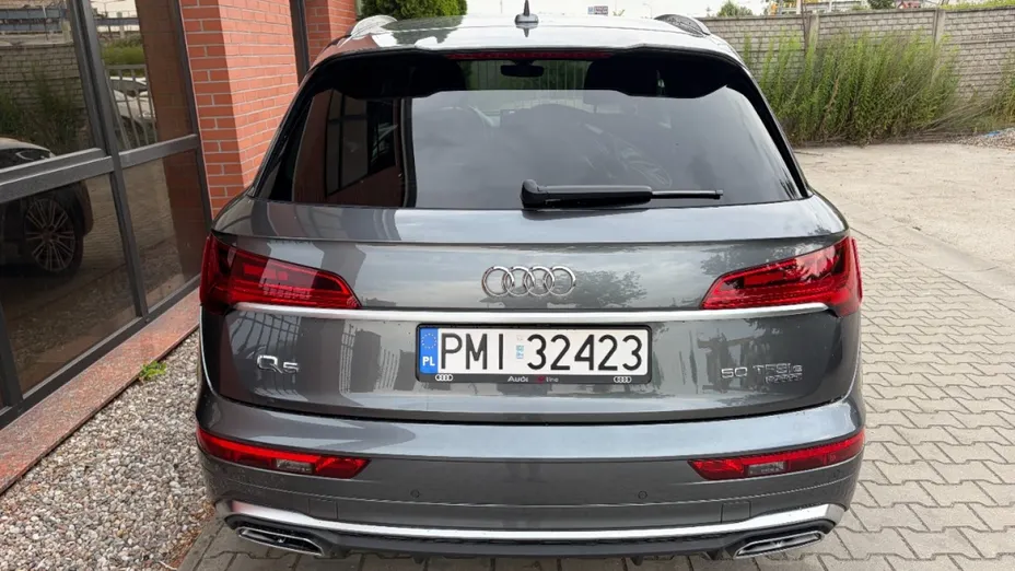 AUDI Q5 -