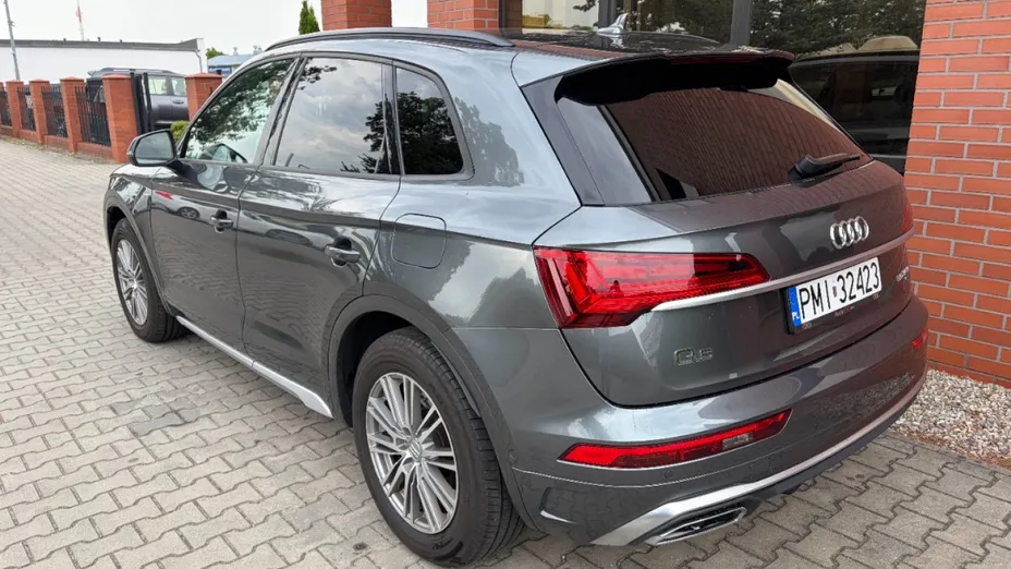 AUDI Q5 -