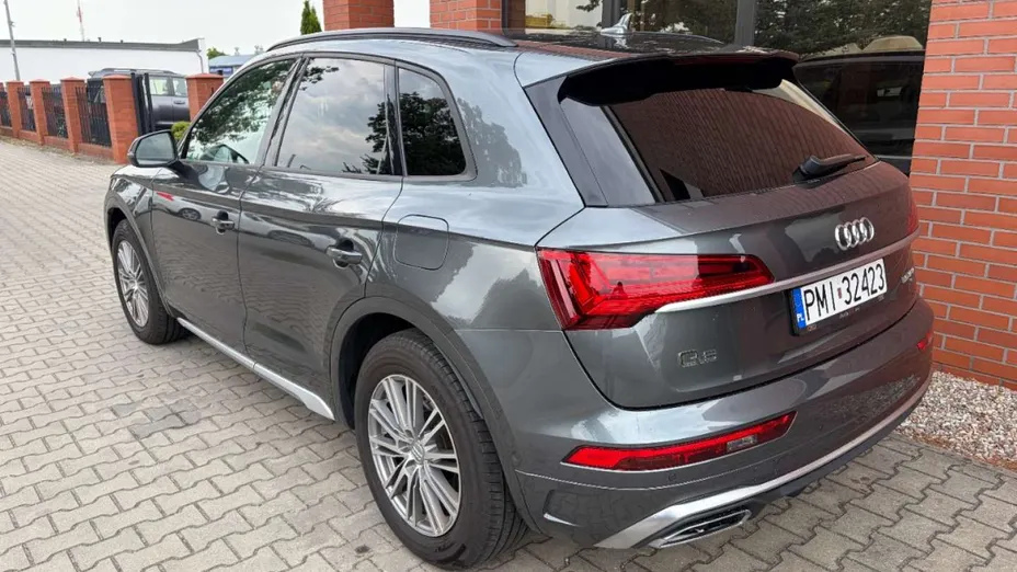 AUDI Q5 -