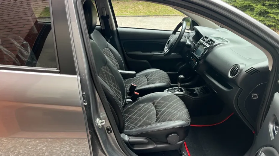 MITSUBISHI Space Star -