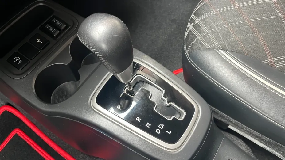 MITSUBISHI Space Star -