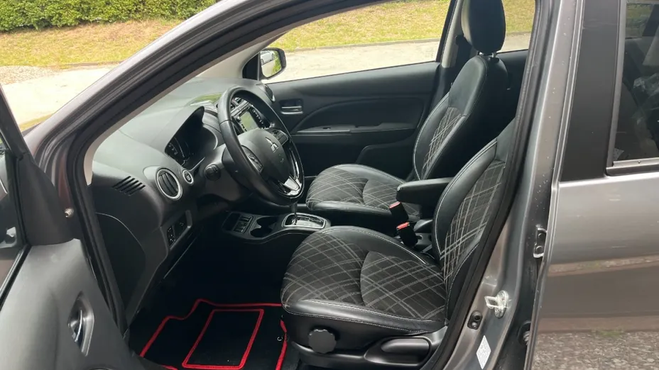 MITSUBISHI Space Star -