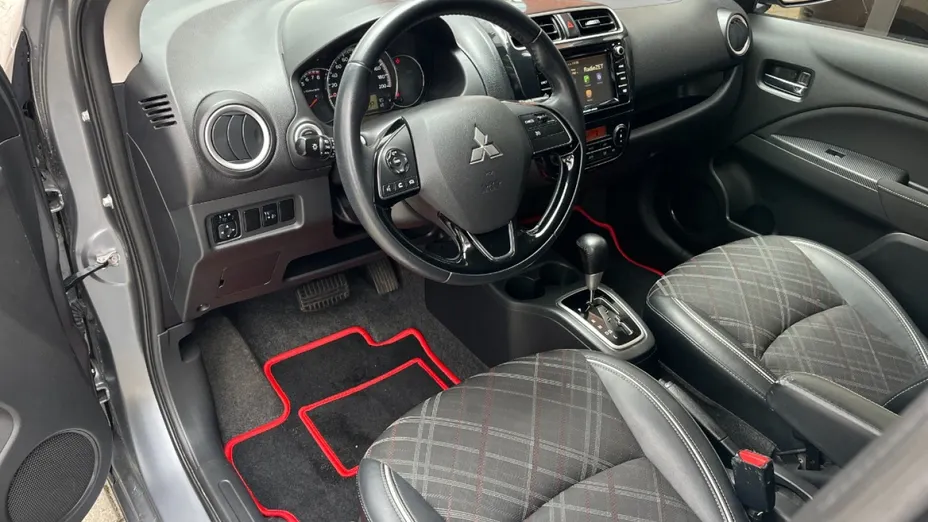 MITSUBISHI Space Star -
