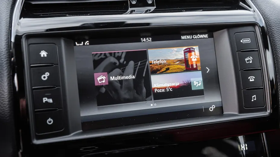 JAGUAR XE -