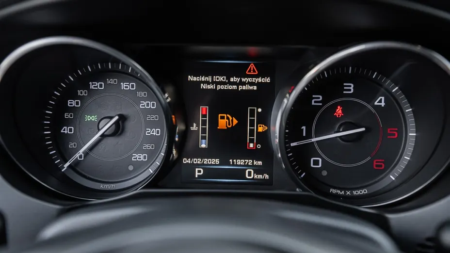 JAGUAR XE -