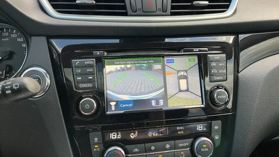 NISSAN Qashqai -