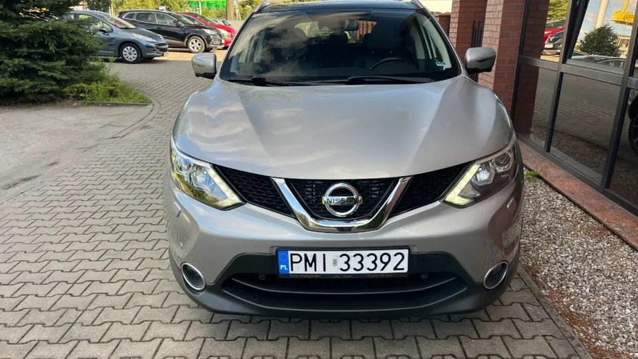 NISSAN Qashqai -
