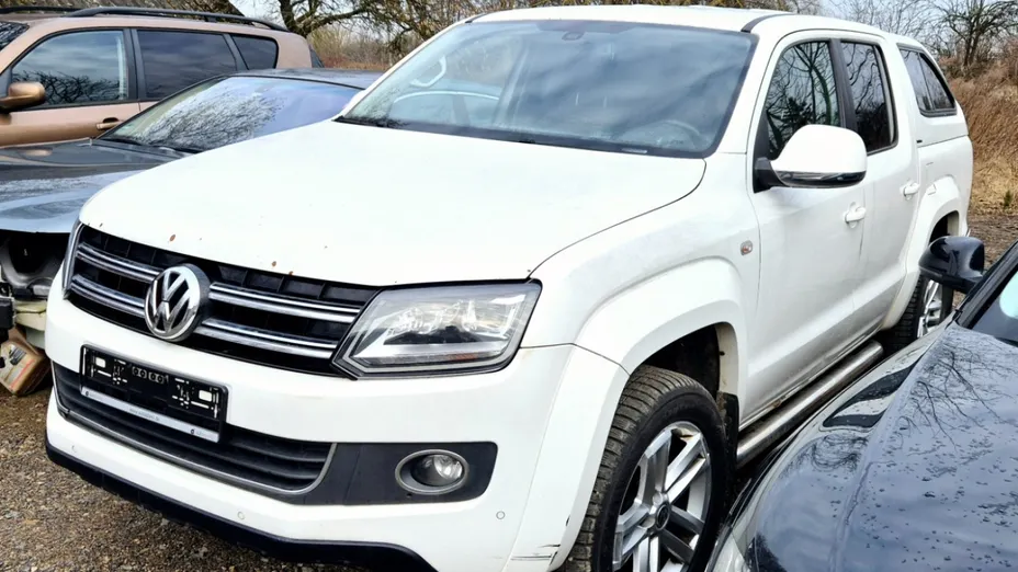 VOLKSWAGEN Amarok -