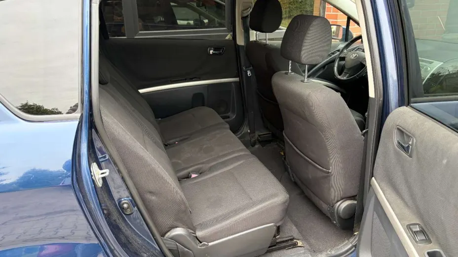 TOYOTA Corolla Verso -