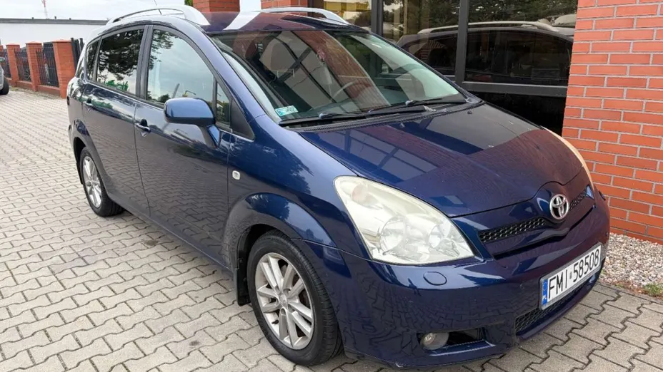 TOYOTA Corolla Verso -