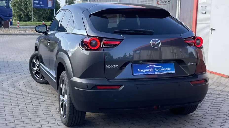 MAZDA MX-30 -