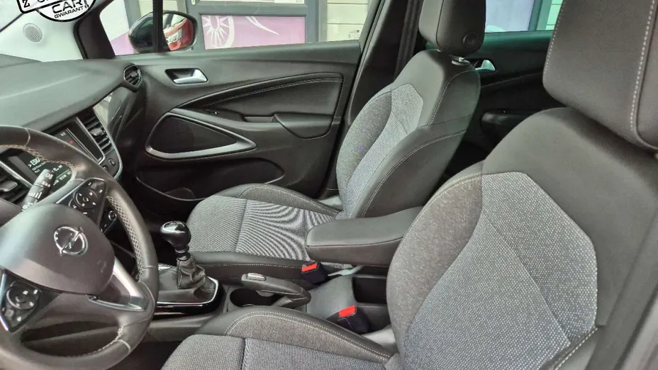 OPEL Crossland X -