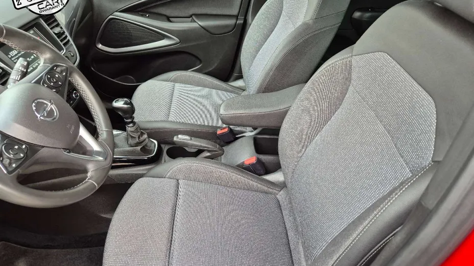 OPEL Crossland X -