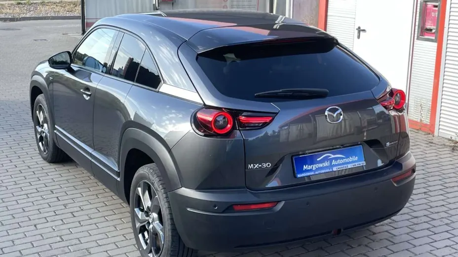 MAZDA MX-30 -