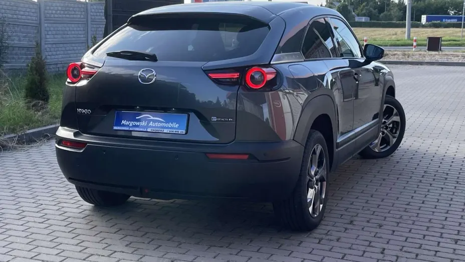 MAZDA MX-30 -