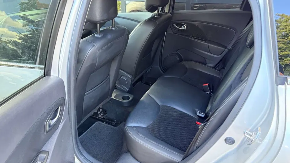 RENAULT Clio -