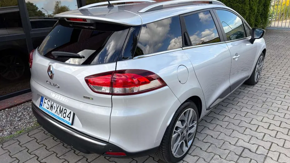 RENAULT Clio -