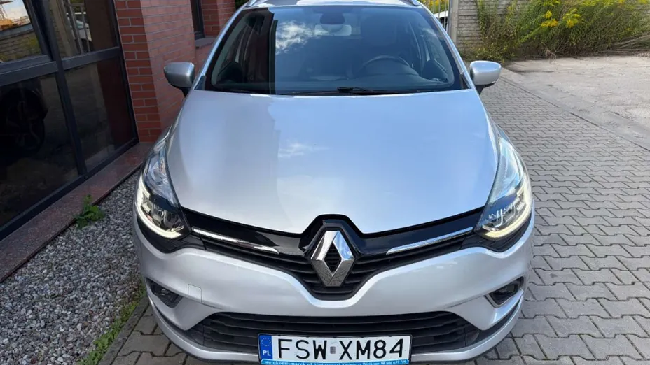 RENAULT Clio -