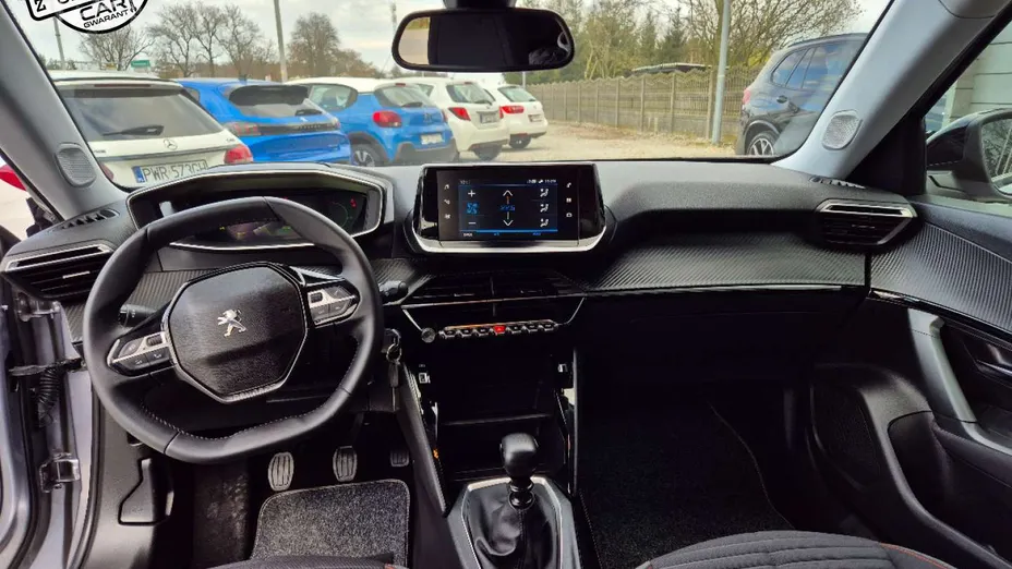 PEUGEOT 2008 -