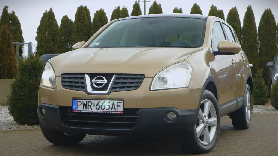 NISSAN Qashqai -