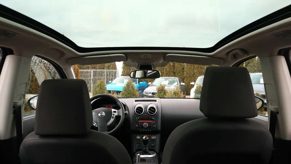 NISSAN Qashqai -