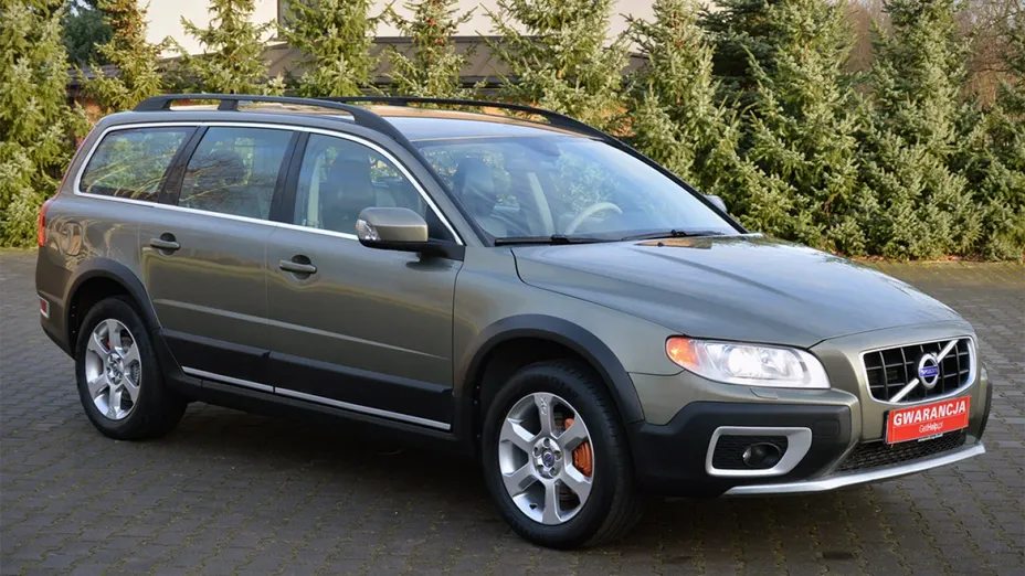VOLVO XC70 -