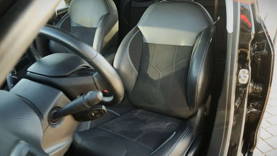 PEUGEOT 2008 -
