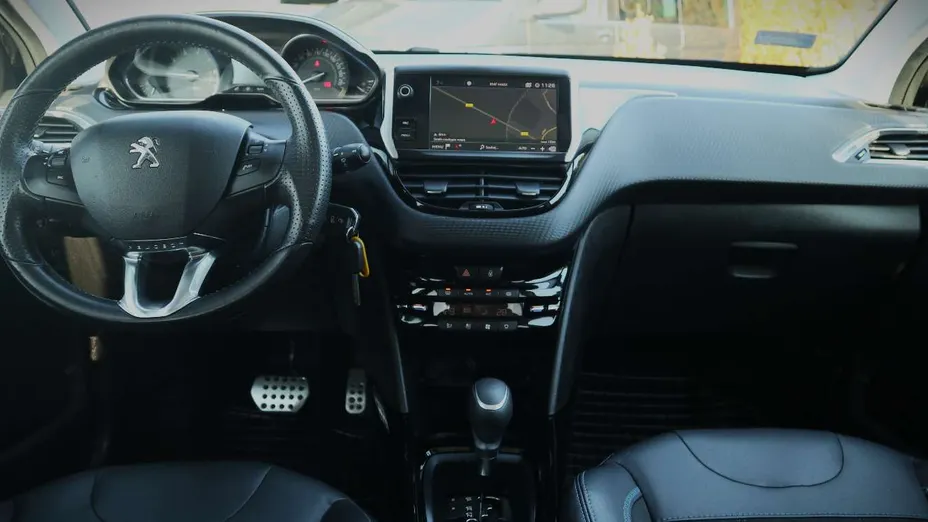 PEUGEOT 2008 -