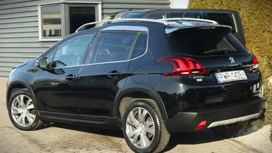 PEUGEOT 2008 -