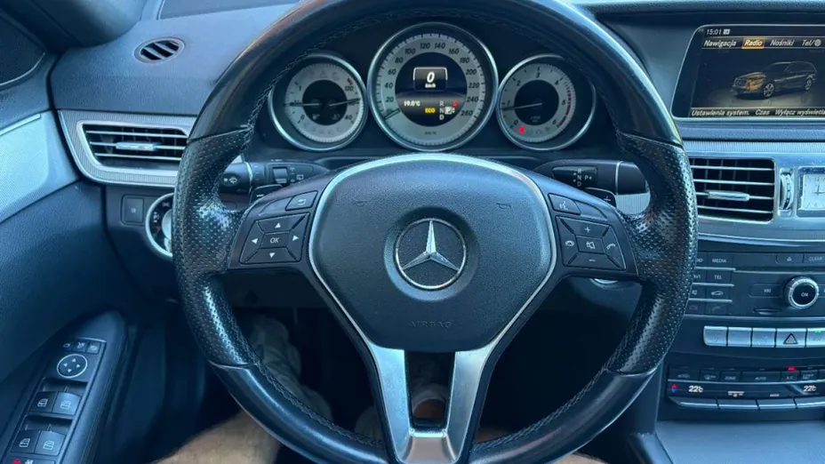 MERCEDES-BENZ E Klasa -