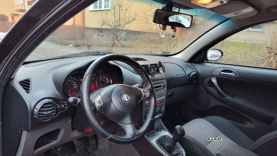 ALFA ROMEO 147 -