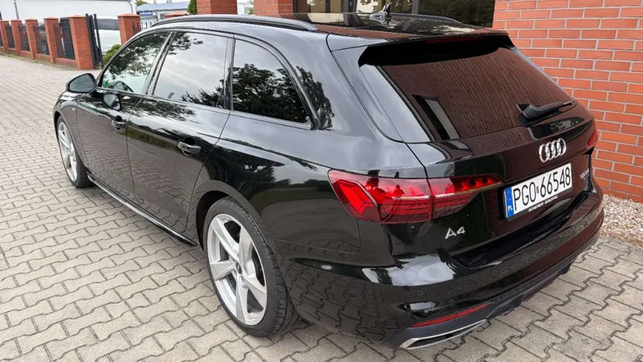 AUDI A4 Avant -