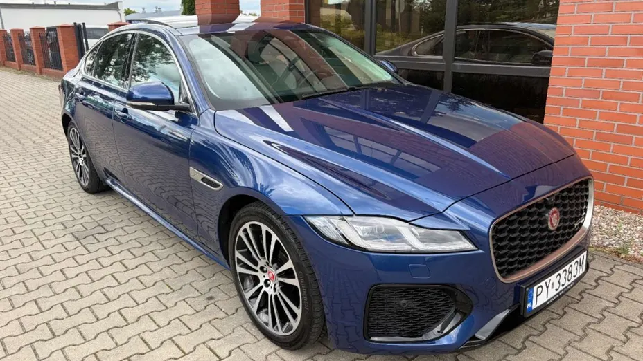 JAGUAR XF -