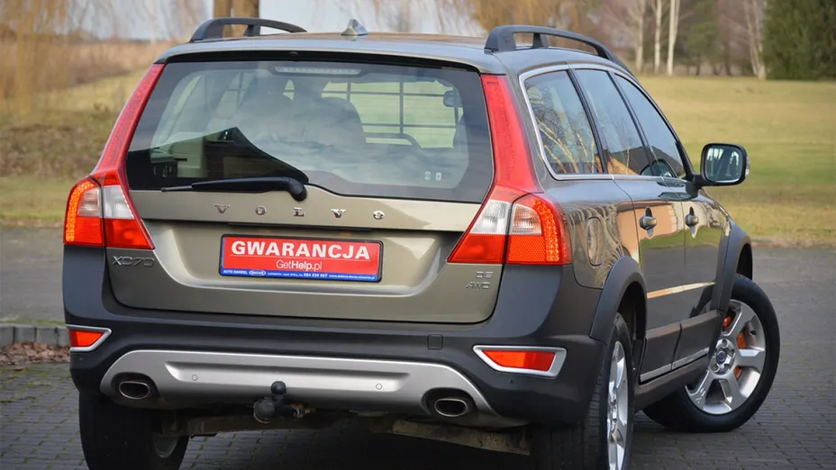VOLVO XC70 -