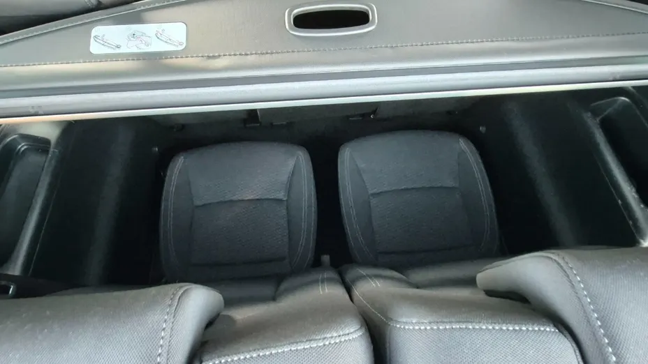 KIA Carens -